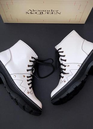 Mcqueen ankle boots white ботинки черевики жіночі7 фото