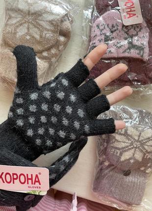 Перчатки тёплые без пальцев варежка на пуговице2 фото