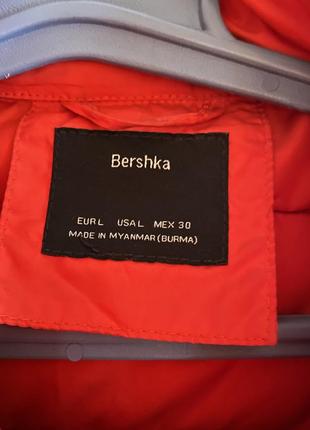 Куртка bershka красная3 фото