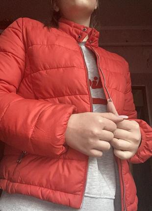 Куртка bershka красная6 фото