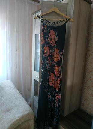 Платье