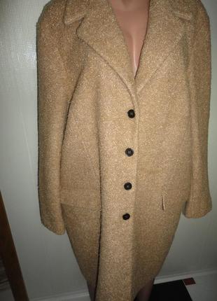 Модное пальто,в составе шерсть