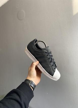 Крутые кроссовки adidas superstar