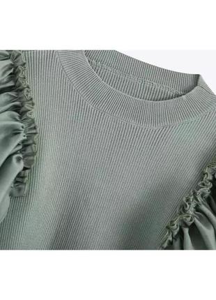 Трикотажный топ пуловер модный свитер с объёмными плечами рукавами3 фото