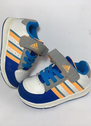 Оригинальные кроссовки adidas, р20