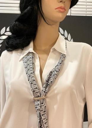 Белоснежная блуза большого размера1 фото