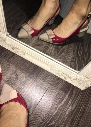 Милые туфельки нюд с вишней как zara