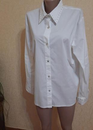 Базова блуза біла сорочка прикрашена стразами батал