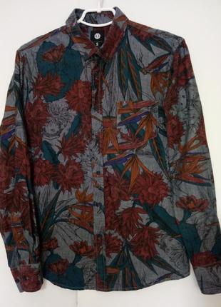 Рубашка мужская серая с цветорным принтом тропики с длинным рукавом