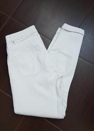 Белые базовые  джинсы h&m