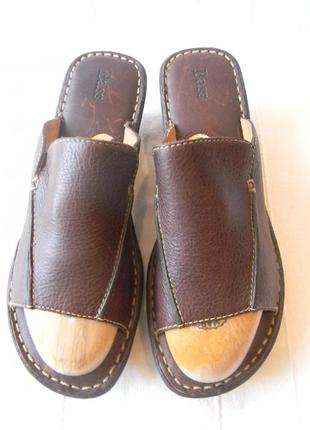 Дружин.шкіряні шльопанці bass р. 9м дл.ст 26 см нові