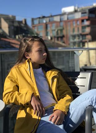 Класна куртка від zara kids