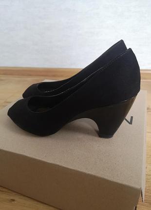 Туфли с открытым носиком на устойчивом каблуке-рюмке от new look