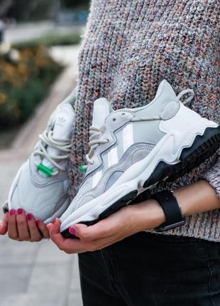 Адидас, женские кроссовки adidas ozweego tr