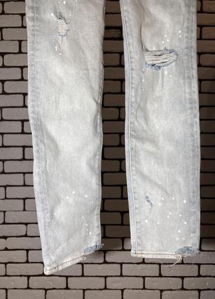 Світло-блакитні джинси з потертостями h&m4 фото