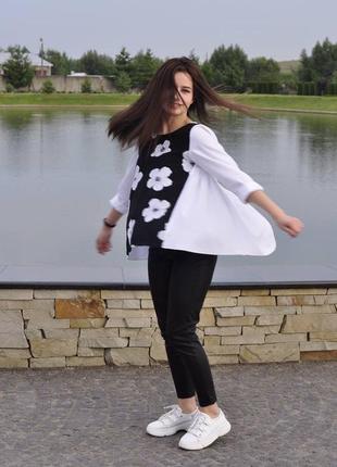 Блуза у ромашки