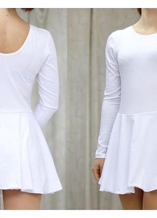 Купальник із спідницею.