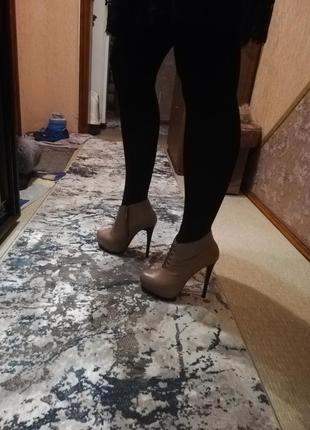 Стильные ботильйоны basconi на высоком каблуке