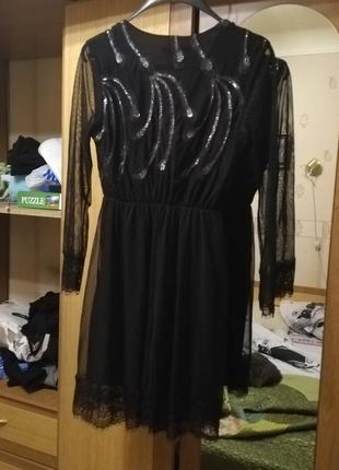 Чёрное платье  в пайетках с кружевом, размер s, m5 фото