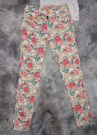 Літні штани штани джинси в квітковий принт 🌺1 фото