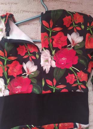 Гарненьке платтячко в квітковий принт5 фото