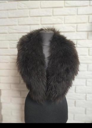Натуральный воротник, мех ламы на подкладке.