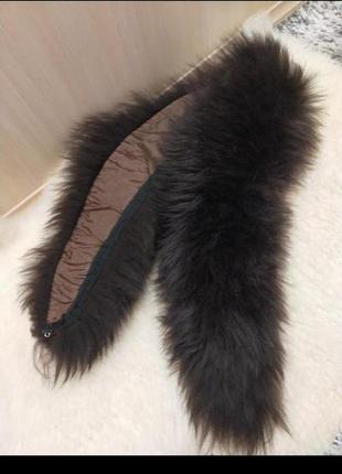 Натуральный воротник, мех ламы на подкладке.