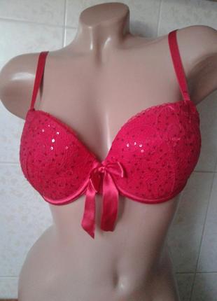 Шикарный бюстгальтер