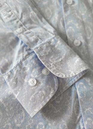 Стильная рубашка на подростка slim fit нежно голубого цвета с принтом4 фото