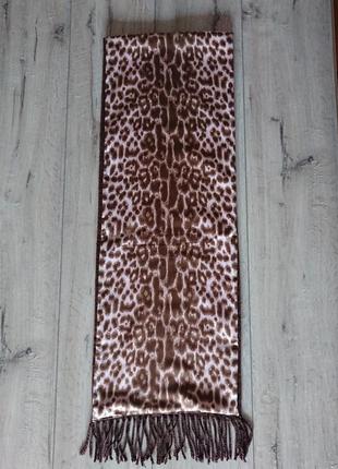 Женский шарф с бахромой пятнистый принт oxford с обратной стороны кашемир италия5 фото