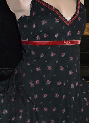 Готическое платье сарафан с розами castro
