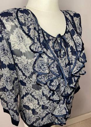 Шифонова блуза з воланами і мереживом на плечах8 фото