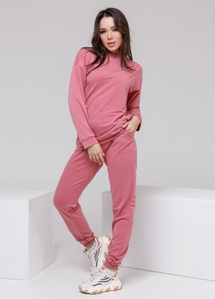 Модный принтованный спортивный костюм из трикотажа