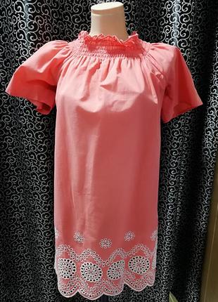 Шикарное платье с вышивкой. насыщенно коралловый цвет.1 фото