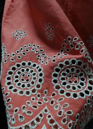 Шикарное платье с вышивкой. насыщенно коралловый цвет.8 фото