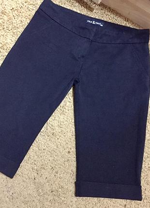 Класні базові шорти, бриджі