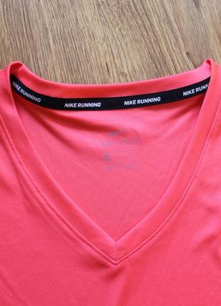 Cпортивная футболка nike w nk miler top vneck5 фото