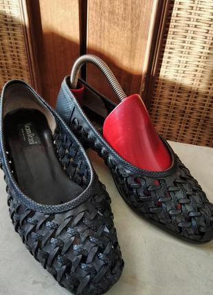 Кожаные итальянские туфельки на лето от известного бренда.9 фото