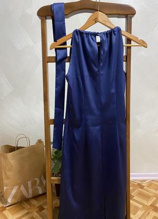 Синее платье по талии с поясом1 фото