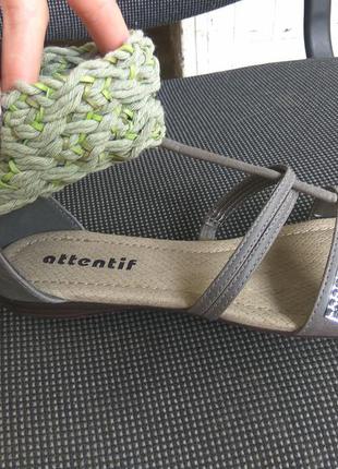 Супер ціна акція нові модні босоніжки 36, 37 розмір, останні 2 розміру