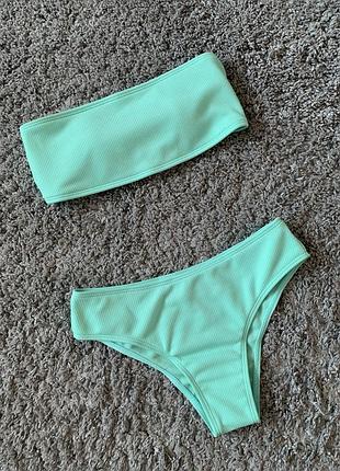 Першокласний класичний м'ятний купальник