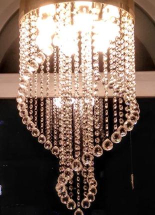 Хрустальная люстра