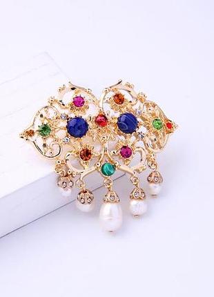 Красивая ювелирная брошь с австр. кристаллами и натур. жемчугом