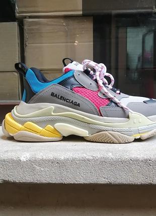 Кросівки платформа platfotm велика трьох шарова підошва sole дутий язичок дута п’ятка triple s хіт с