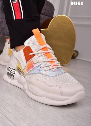 Кроссовки женские, подростковые