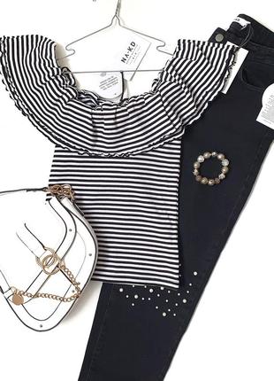 Футболка зі спущеними плечами