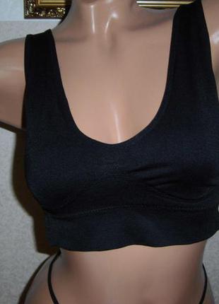 Спортивний топ. розмір l.