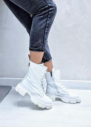 Женские кожаные ботинки, разные цвета