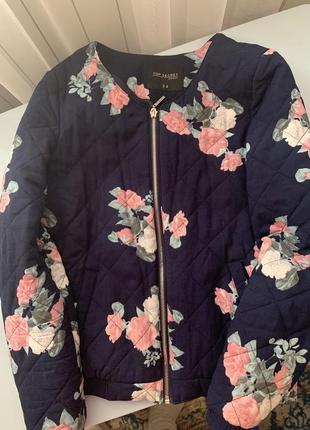 Весняна курточка фірми top secret