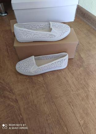 Мереживні балетки